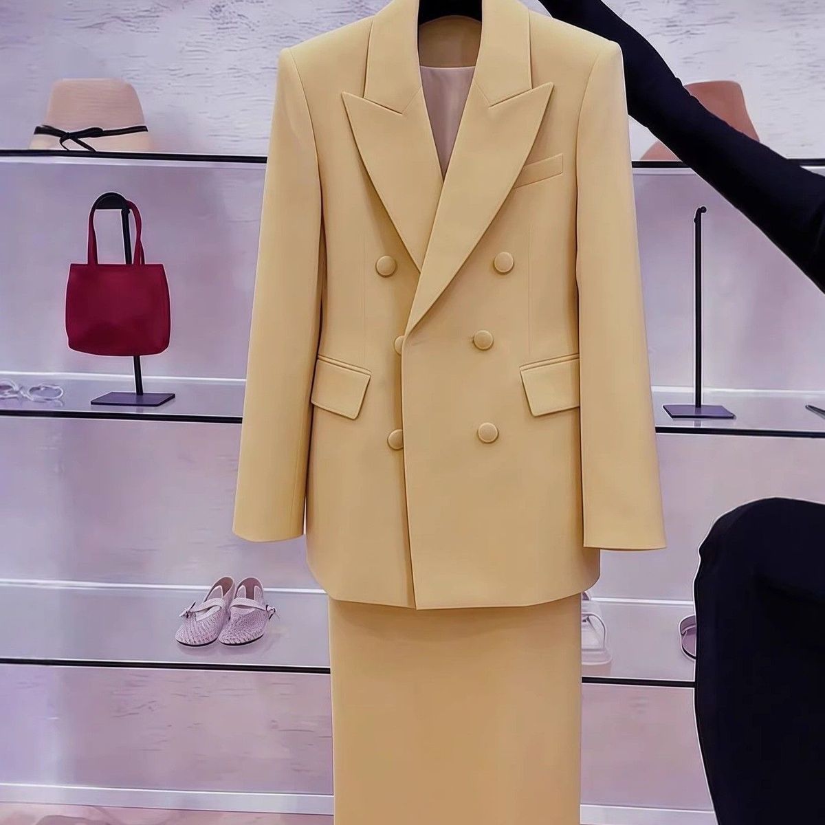Beyaz Blazer Takım Elbise Kadı - Double Breasted Blazer incelemesi ve fiyatı
